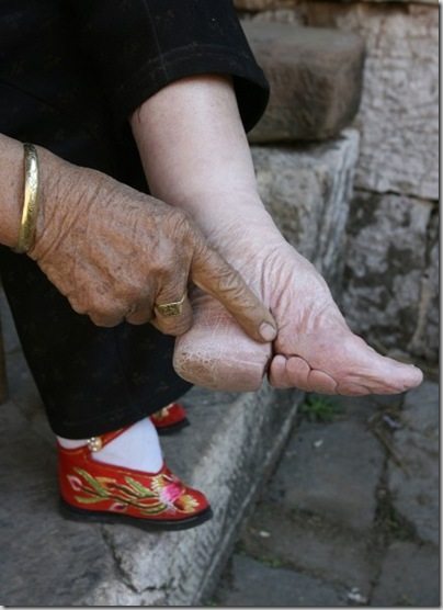 chinesetinyshoes-thumb