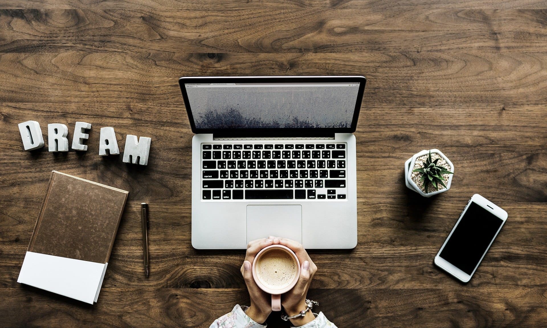 11 Online Business Tools You Need to Start a Profitable Website
